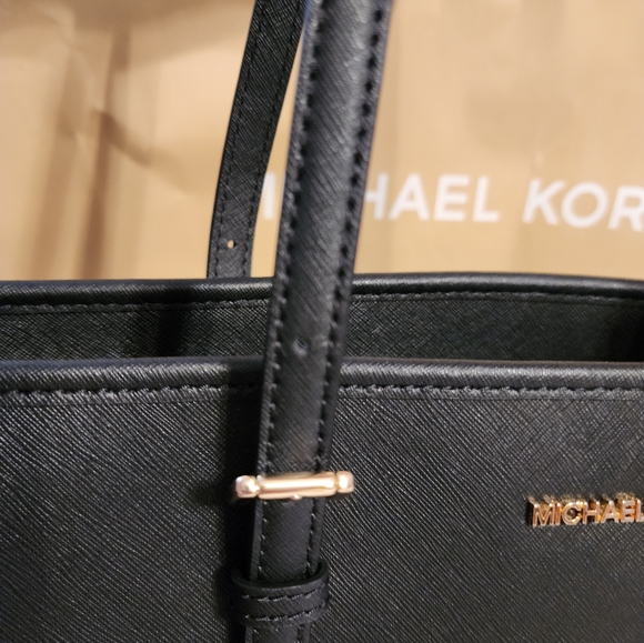 Michael Kors large black Jetset PURSE ONLY (Wallet sold) - Picture 5 of 6